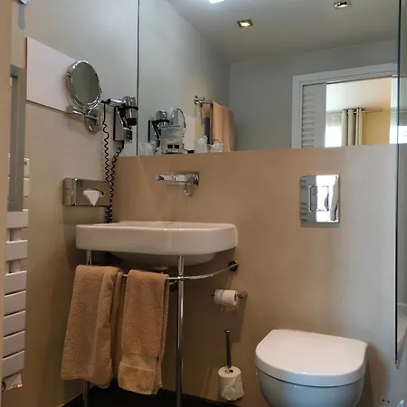 Отель De Provence 3*