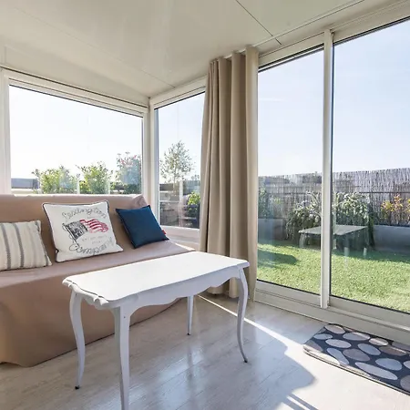 De Provence Отель 3*