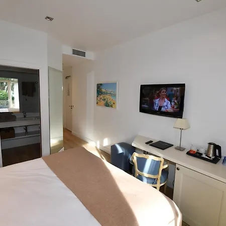De Provence Hotel